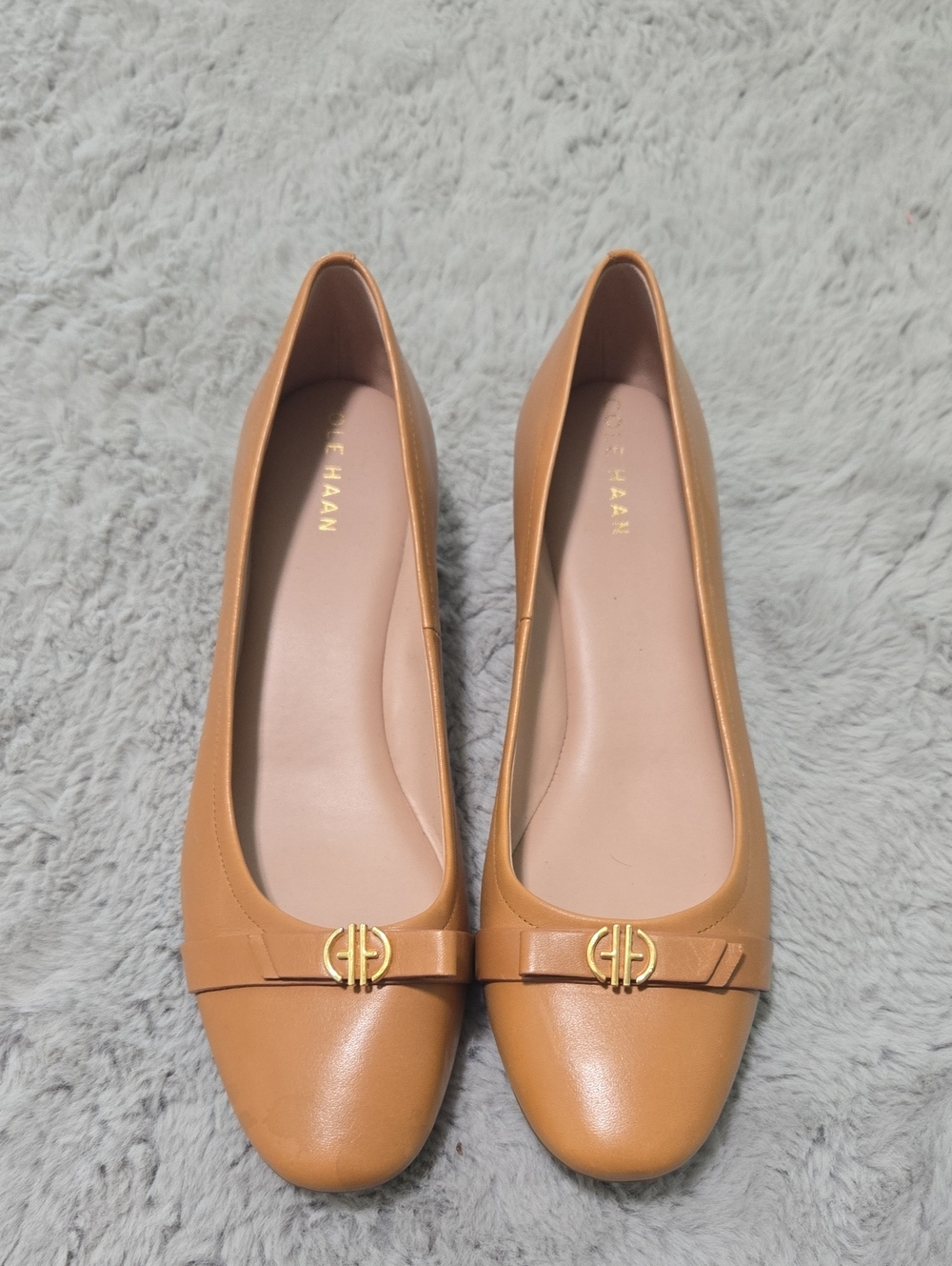 Cole Haan Malta low wedge heels with bow design mustard tan color size 10